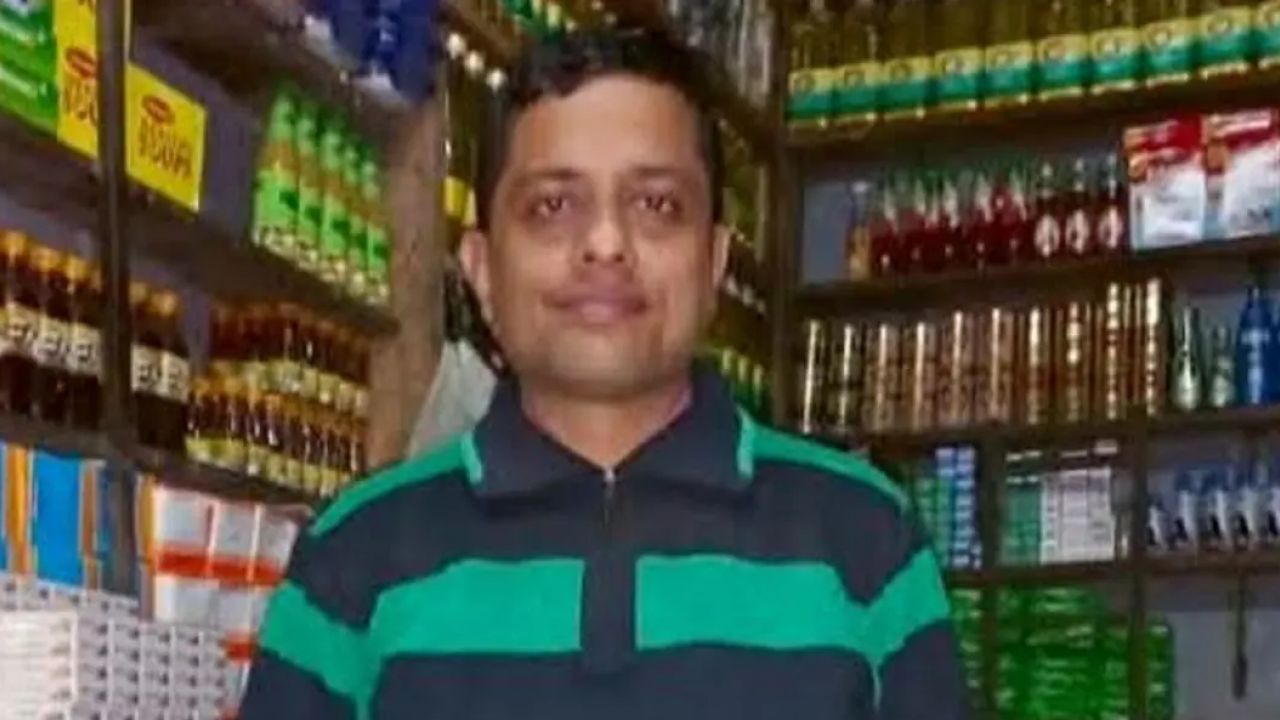 ‘চাঁদা না দেওয়ায়’ মুদি দোকানিকে ছুরিকাঘাতে হত্যা