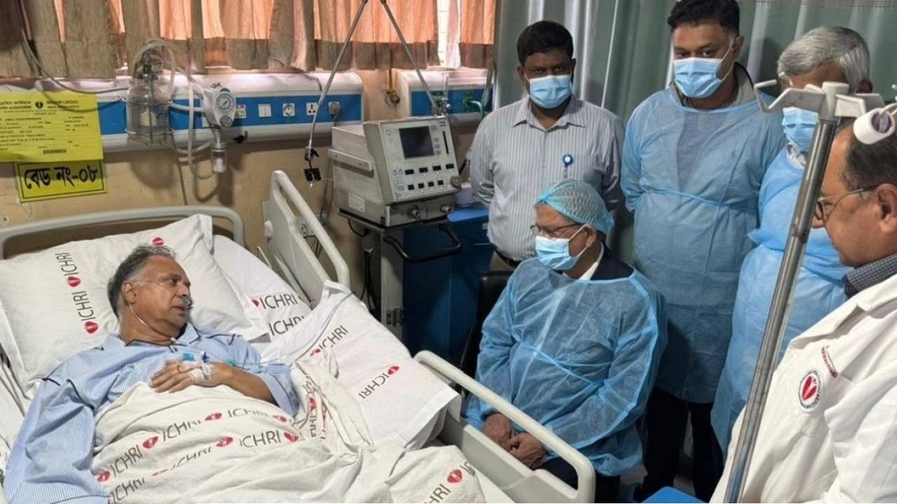 অসুস্থ জ্বালানিমন্ত্রী টুকুকে দেখতে হাসপাতালে রাষ্ট্রপতি
