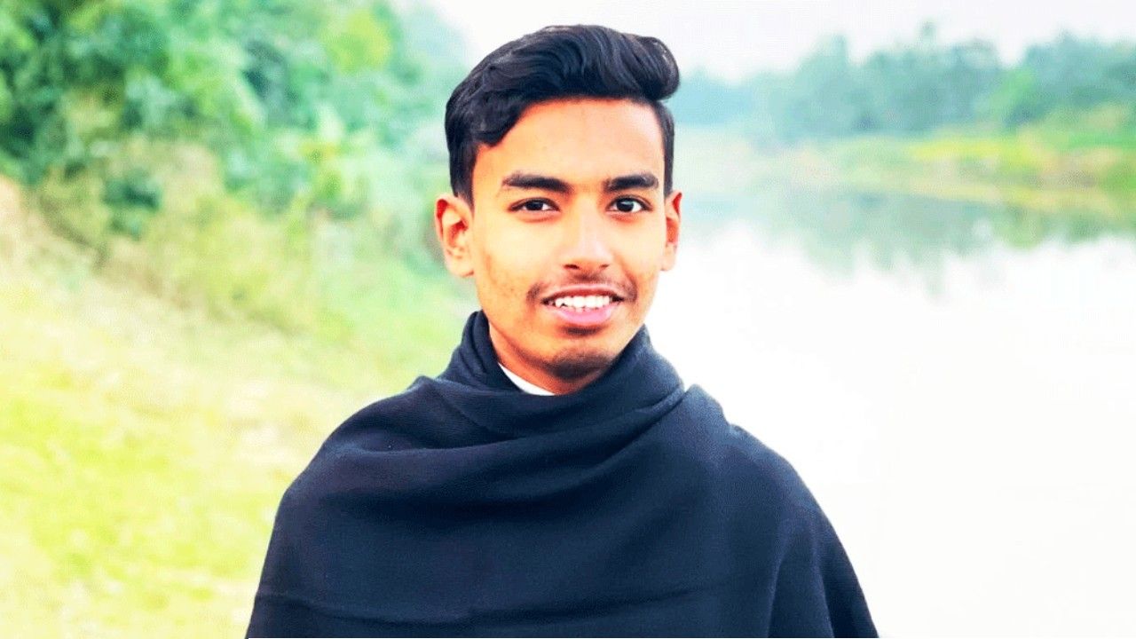 বিমানবন্দরে আটকে দেওয়া হয়েছে বৈষম্যবিরোধী আন্দোলনের নেতা মাহদীকে